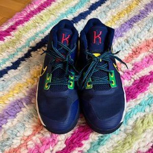 Nike Venis Fly trap Basketball shoes